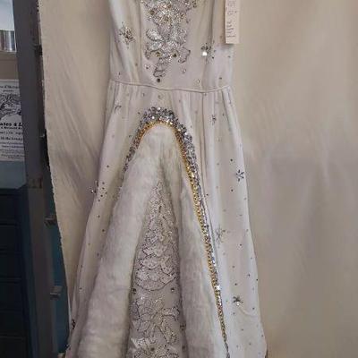 https://www.ebay.com/str/agesagoestatesales