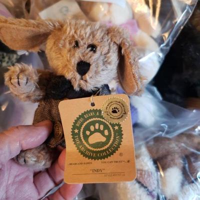 Maybe 30 total? Boyds Bears