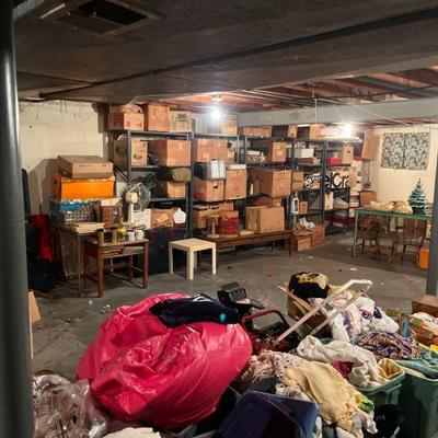 Estate sale photo