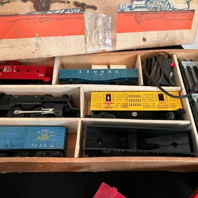 VINTAGE Lionel Train set - $95