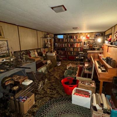 Estate sale photo