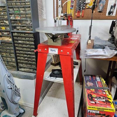 Bandsaw in new condition