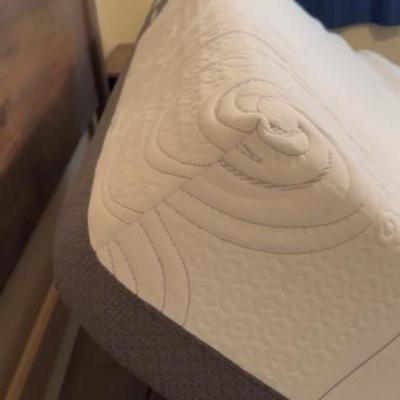 Mattress and adjustable frame $500 OBO.