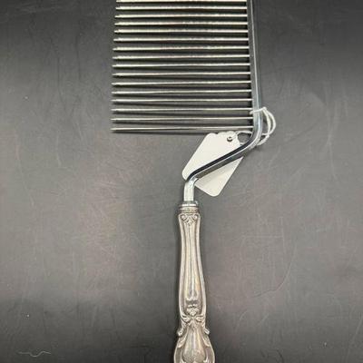 Sterling Angle Food Cake Cutter