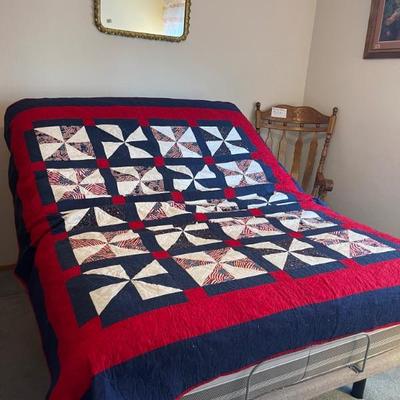 Queen adjustable heat and foot bed