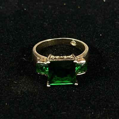 STERLING SILVER RING | Designed as a sterling silver ring with 3 square mounted stones, size 6, marked “925” total weight: 4.2g

