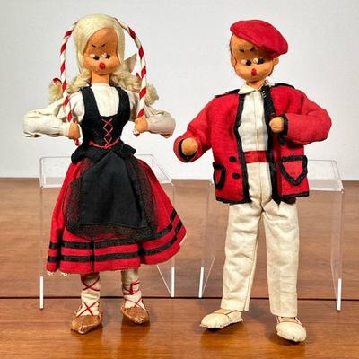 (2pc) PAIR GERMAN DOLLS | Pair of cotton dolls in German dress. - h. 11 in

