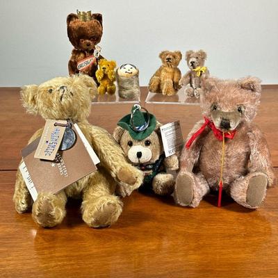 (4pc) STUFFED BEARS | Including F.A.O. Schwarz stuffed bear, handmade Eskimo, and 2 other stuffed bears. - l. 9 x w. 5.5 in

