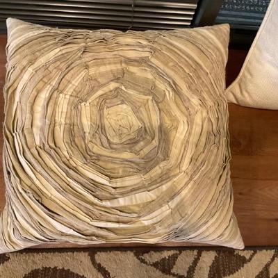 toss pillows