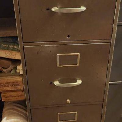 TTT427 Metal File Cabinet