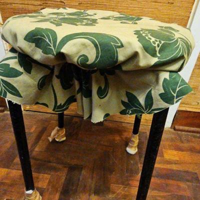 TTT606-Little Chair