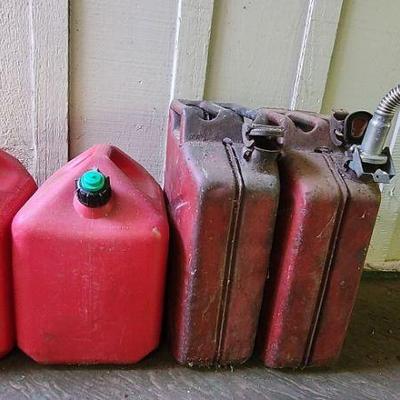 TTT520 - Gasoline Containers (4)