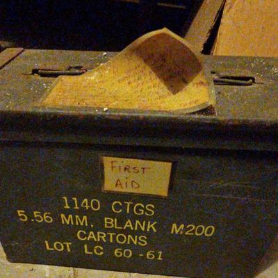 TTT572-Vintage Military Ammo Box