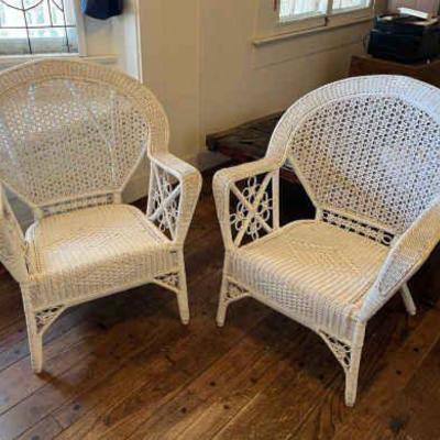 TTT111 Pair Of White Wicker Arm Chairs