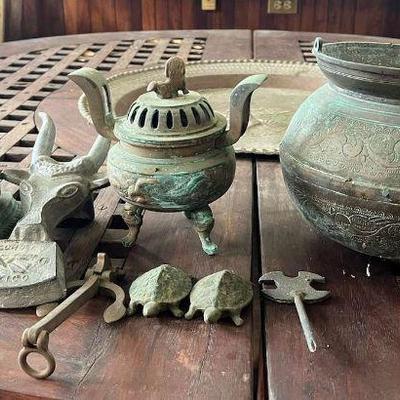 TTT456- Assorted Brass & Metal Decor