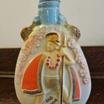 TTT229-Vintage 1971 Kamehameha The Great Decanter