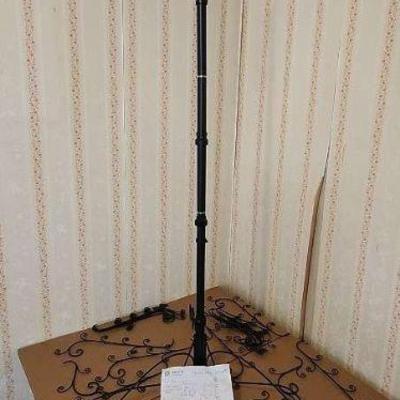 TTT132 - Metal Ornament Display Tree