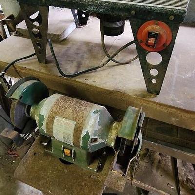 TTT560 - Bench Grinder and Router Table