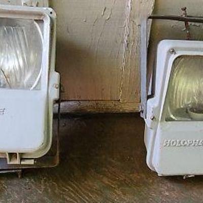 TTT559 - Holophane Lighting (2)
