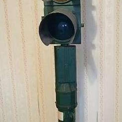 TTT190 - 7 Foot Tall Tradfic Light 