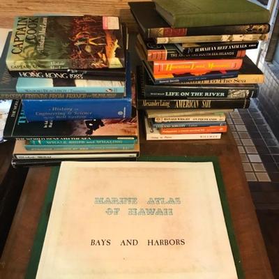 TTT464 - Surprise Book Assortment 