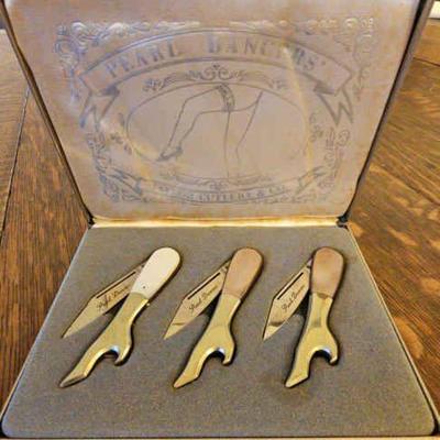 TTT467-Cool Collectible Vintage Boxed Set Of Pearl Dancers Pocket Knives 