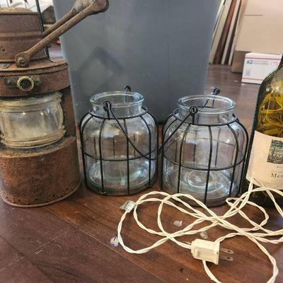TTT127 Vintage Lantern & Other Lighting 