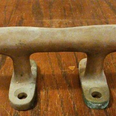 TTT526-Vintage Looking Bronze Boat/Ship/Sailboat Cleat