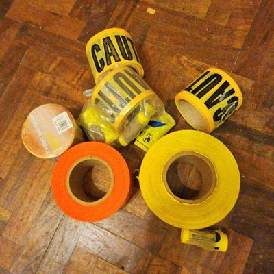TTT604-Lot Of Caution Tape