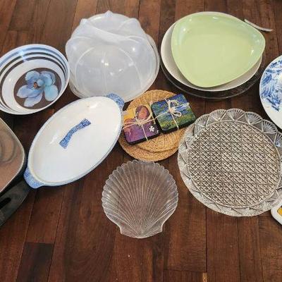 TTT022 Various Glassware and Electric Pot