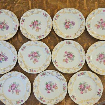 TTT446-Vibrant Vintage Victoria Czechkoslavia China Dessert Plates