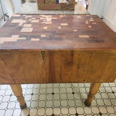 TTT318 Butcher Block Table