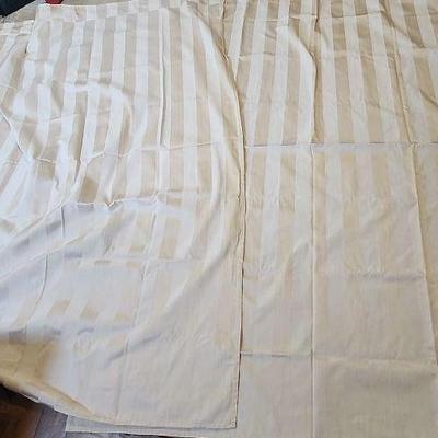 TTT029 - Pair of Gold Striped Drapes 