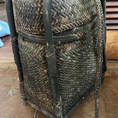 TTT443- Large Philippine Woven Hunters Bag