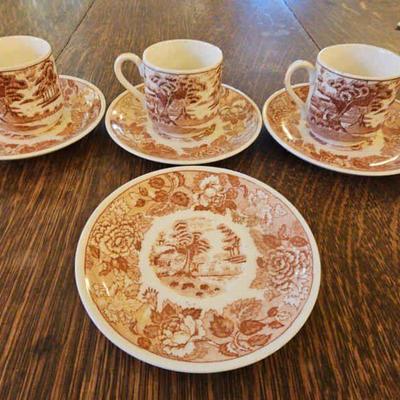 TTT419-Cool Collictible Small Ceramic Tea Cups W/Saucers