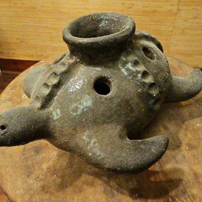 TTT531-Vintage Looking Ceramic Turtle Candle Holder