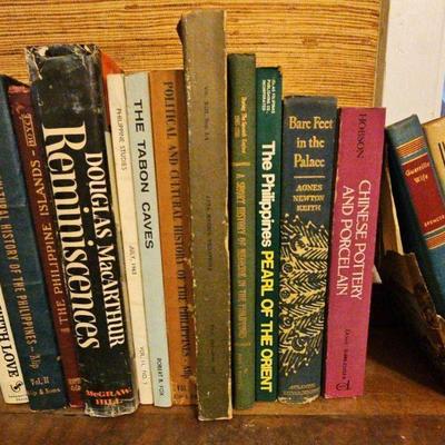 TTT552-Assorted Collection Of Hard And Softcover Books