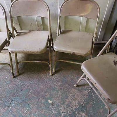 TTT519 - Metal Folding Chairs (4)
