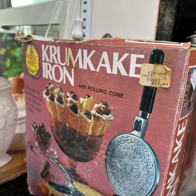 Krumkake iron