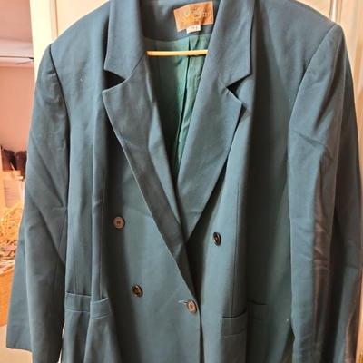 Women’s plus size blazers