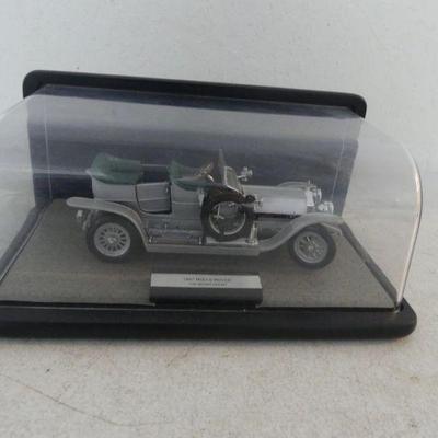 Vintage 1986 Franklin Mint 1907 Rolls Royce Silver Ghost 1:24 Die Cast with Display Case