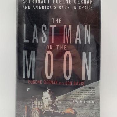 Book - LAST MAN ON THE MOON - Astronaut Signed: Cernan