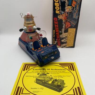 Spectacular Space Patrol Robby Robot - MTH - 1993