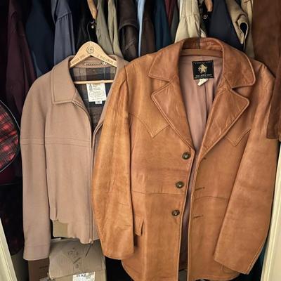 Quality Mens Jackets and Coats, including genuine leather, London Fog, Golden Bear California, and jackets made in Hungary 