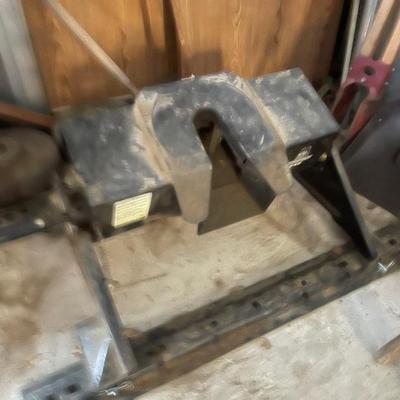5th wheel hitch 