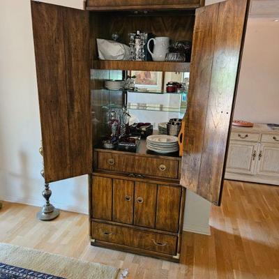  Drexel Heritage Tall Cabinets
Pair