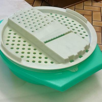 Tupperware 