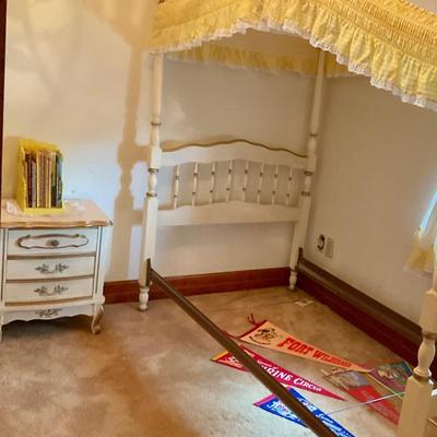 Twin bed