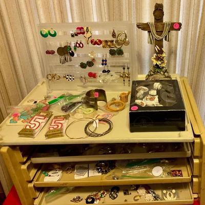 Jewlery