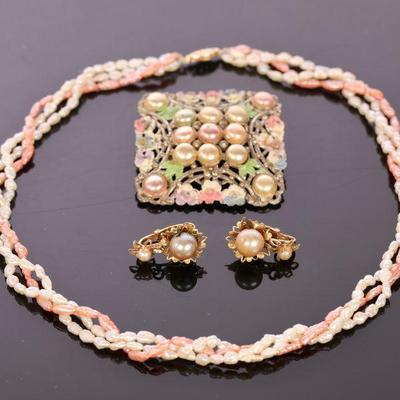 Vintage Pearl necklace, brooch and earrings